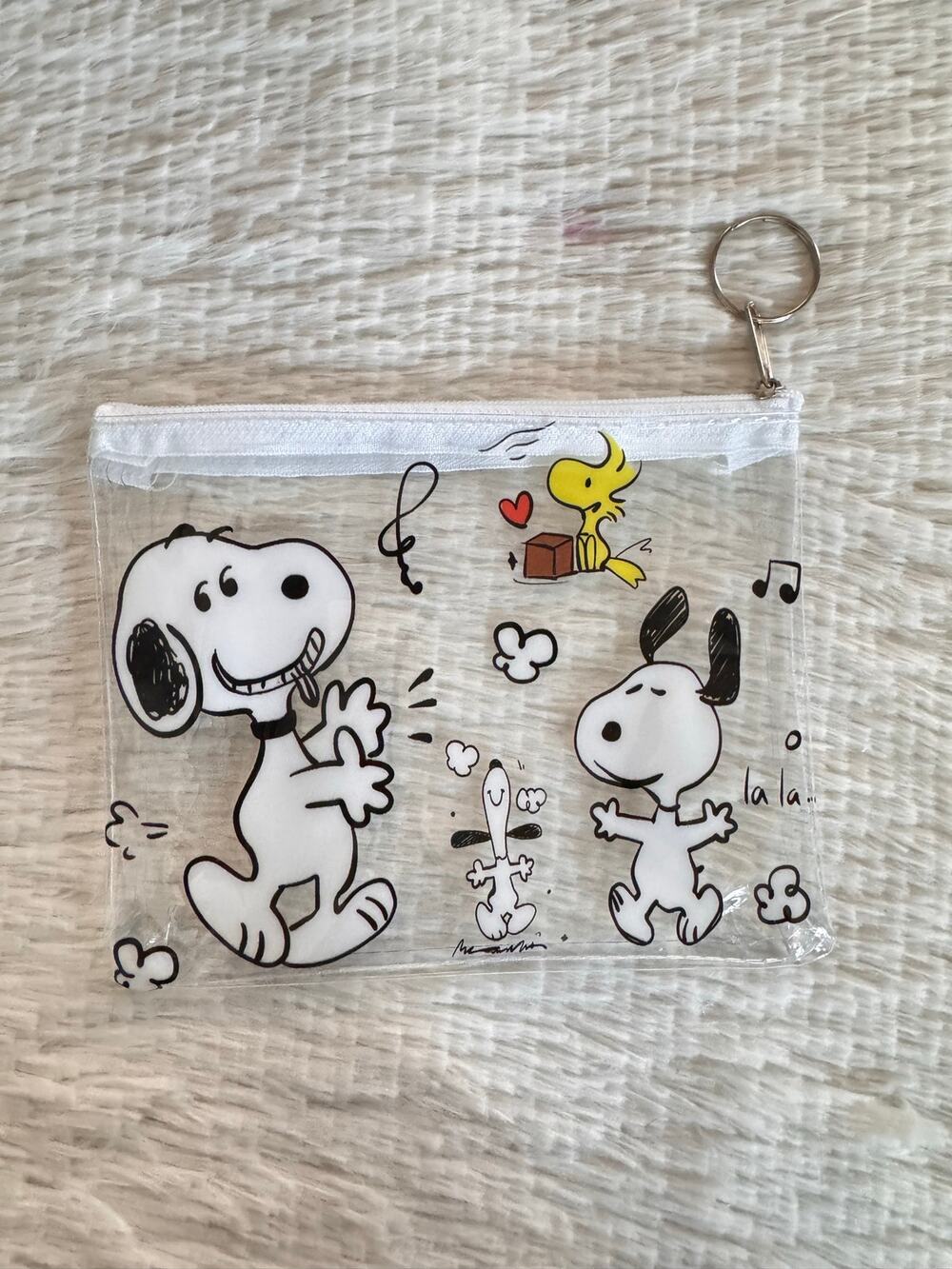 Snoopy and friends singing and dancing clear pouch keychain zipper white